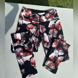 NWT Victoria’s Secret work out leggings